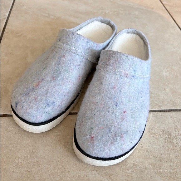 Merrell Light Gray Mules - Picture 1 of 5